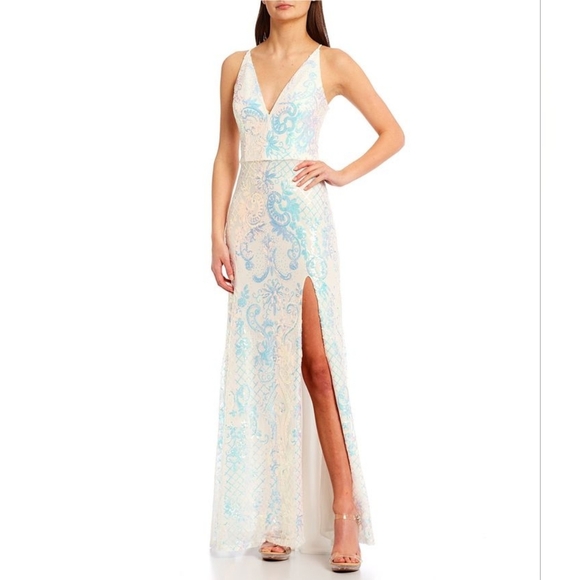 Blondie Nites Elegant White Sequin Sleeveless Gown - Picture 6 of 13